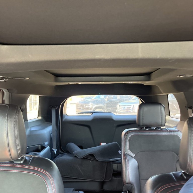 2018 Ford Explorer Image 16
