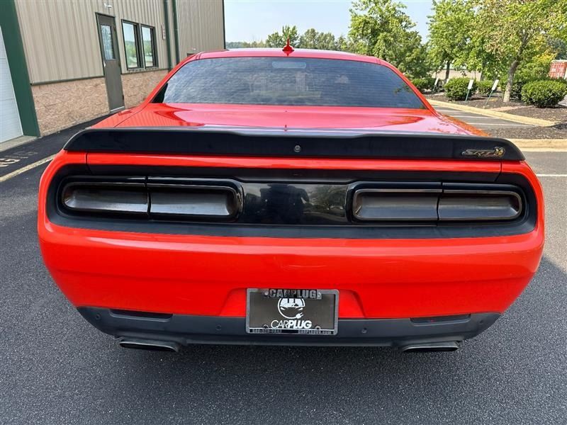 2018 Dodge Challenger Image 4