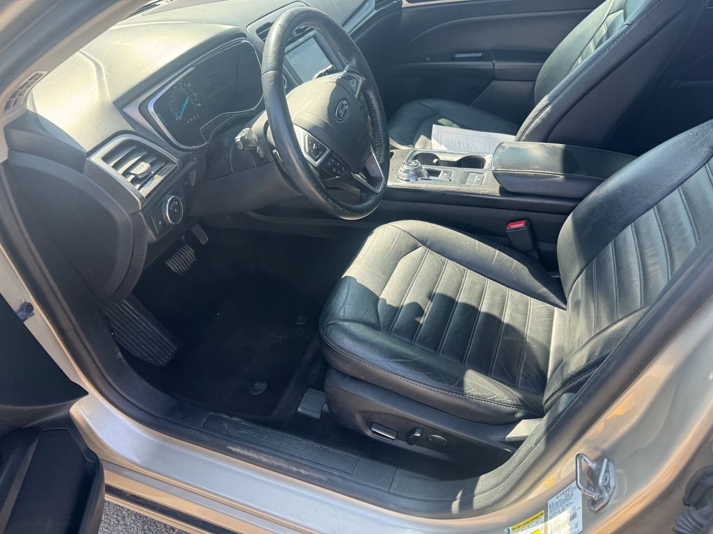 2018 Ford Fusion Image 5