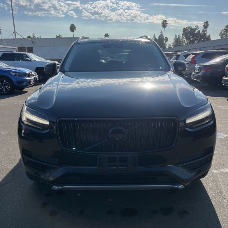 2018 Volvo XC90 Image 2