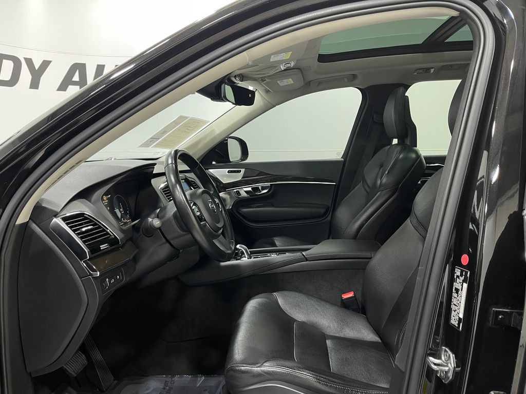 2018 Volvo XC90 Image 14