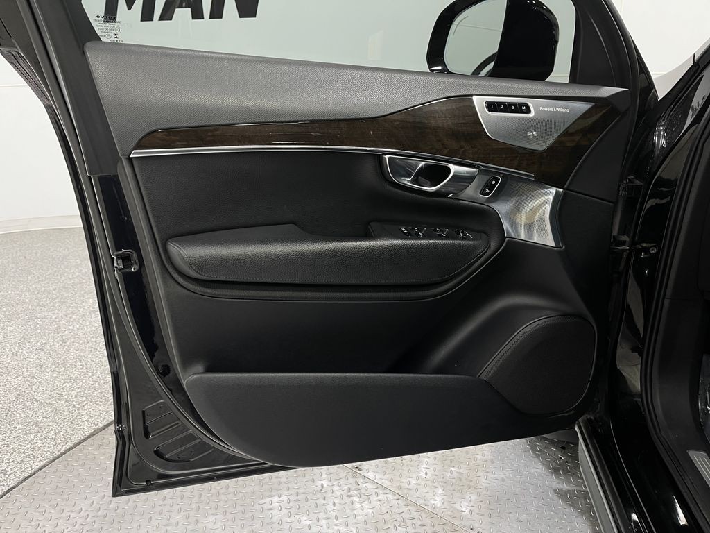 2018 Volvo XC90 Image 16