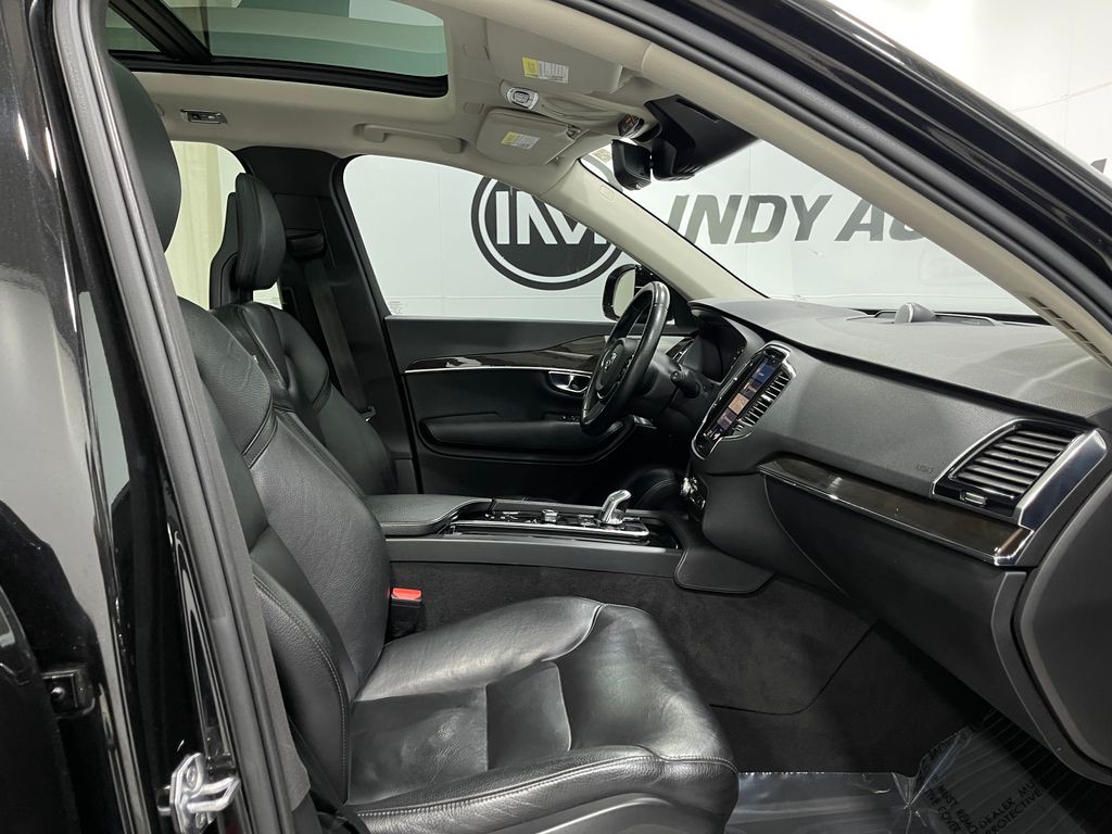 2018 Volvo XC90 Image 35