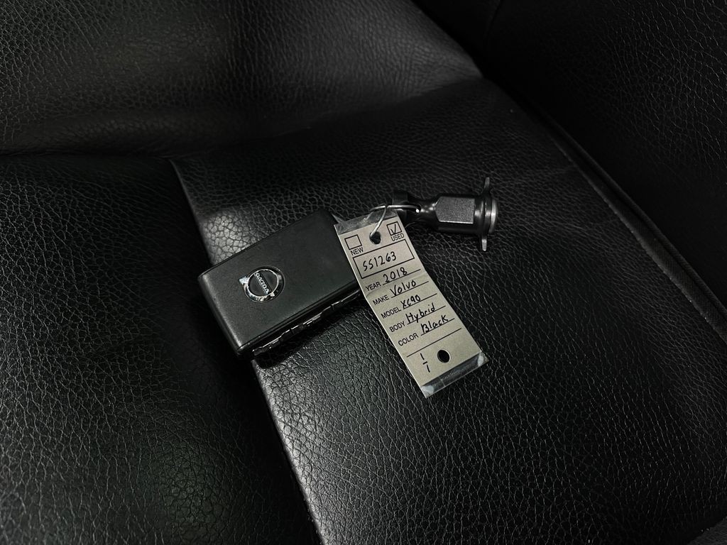 2018 Volvo XC90 Image 40