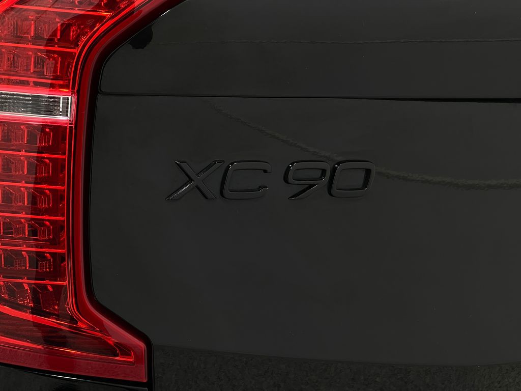 2018 Volvo XC90 Image 42