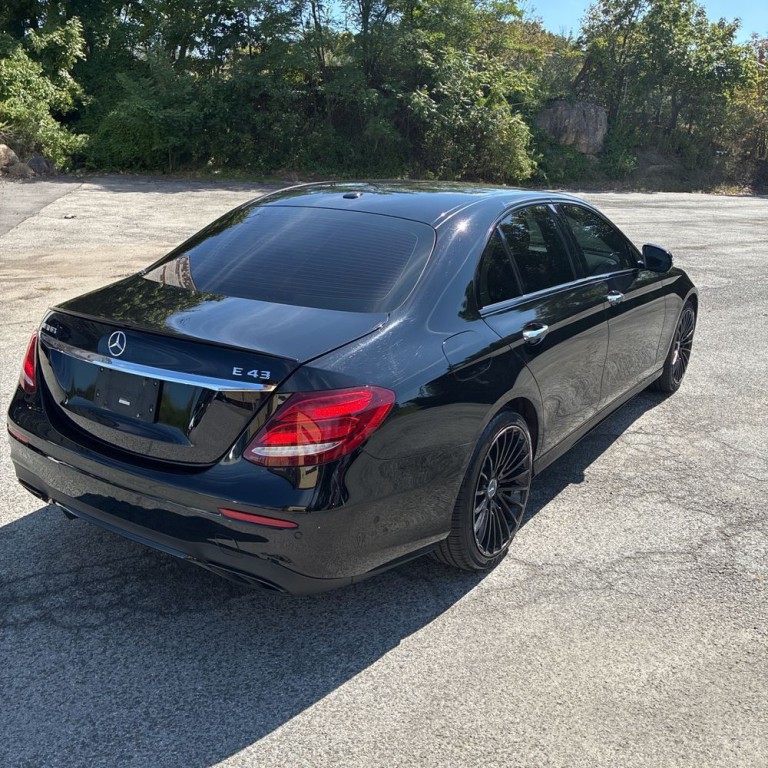 2018 Mercedes-Benz E-Class Image 6