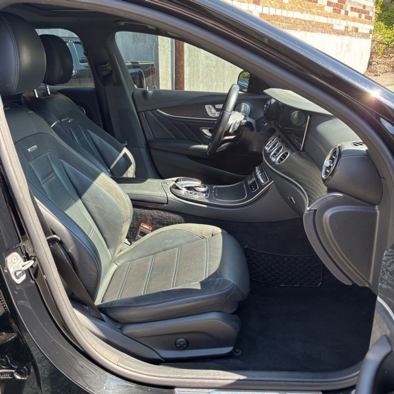 2018 Mercedes-Benz E-Class Image 9