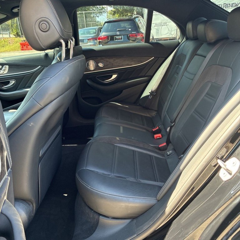 2018 Mercedes-Benz E-Class Image 19