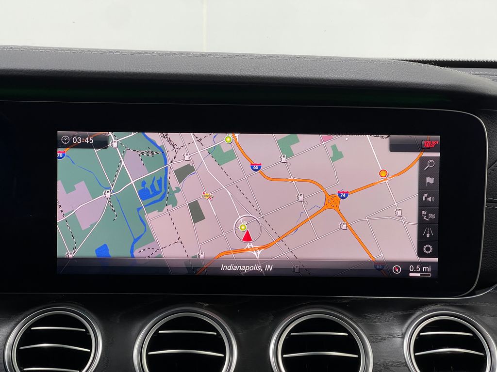 2018 Mercedes-Benz E-Class Image 10