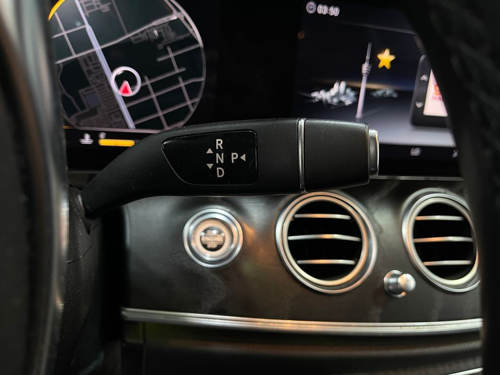 2018 Mercedes-Benz E-Class Image 29