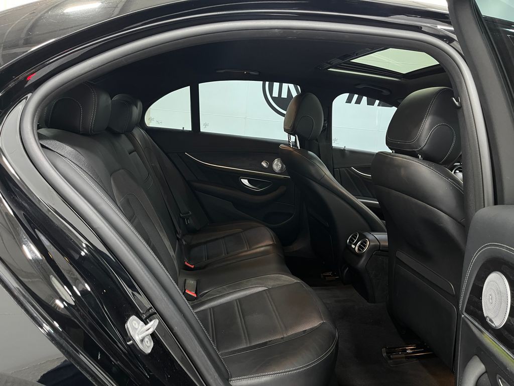 2018 Mercedes-Benz E-Class Image 31