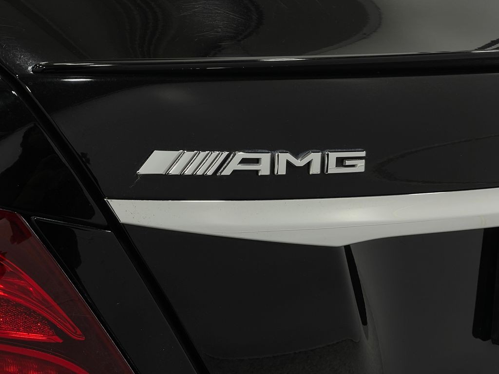 2018 Mercedes-Benz E-Class Image 40