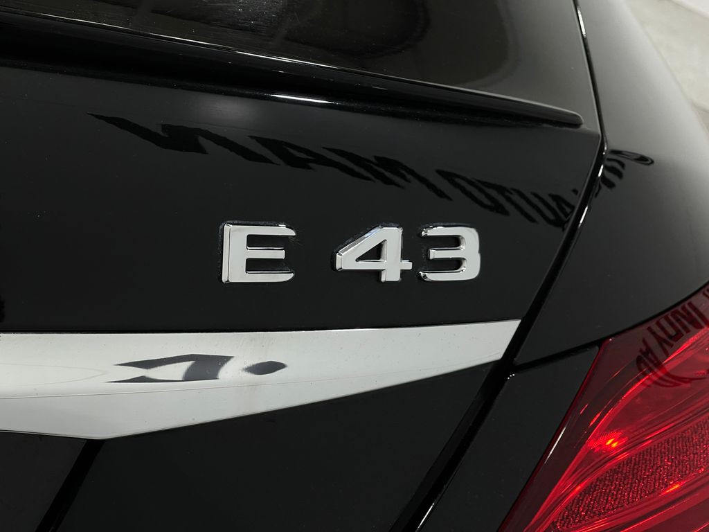 2018 Mercedes-Benz E-Class Image 41