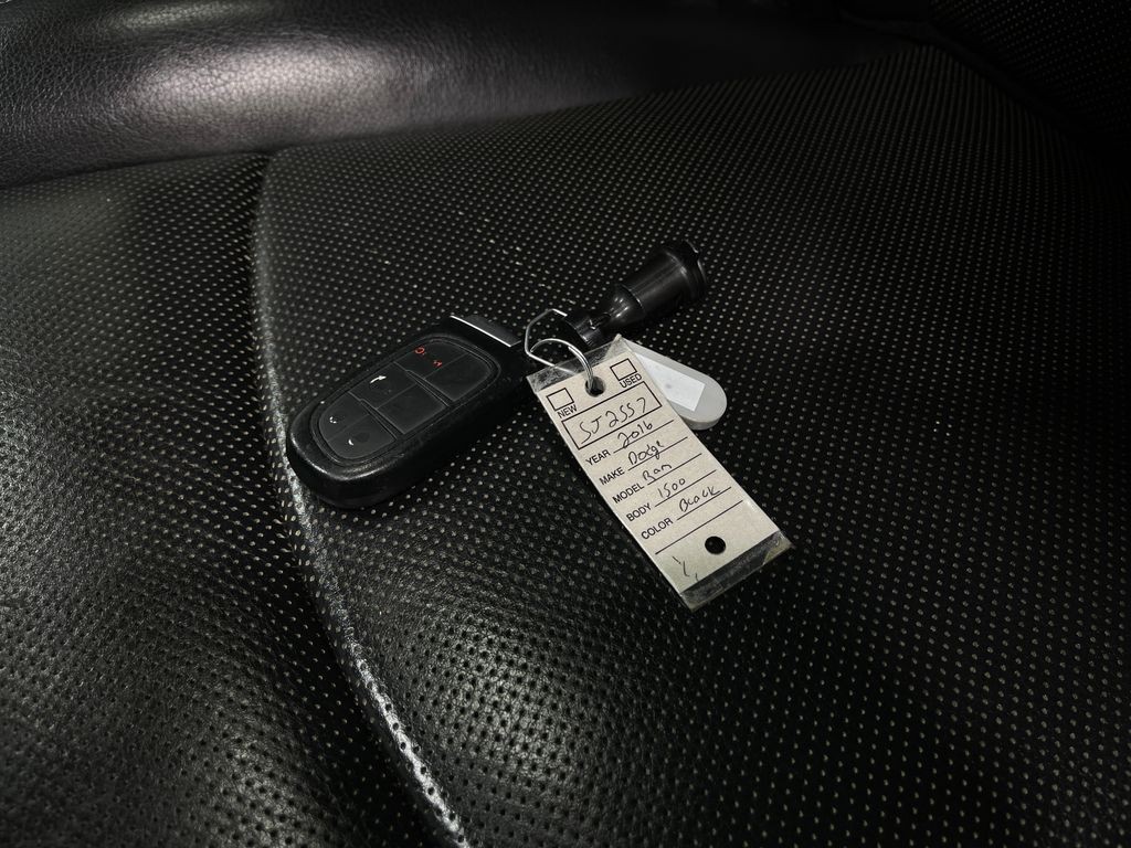 2016 RAM 1500 Image 37