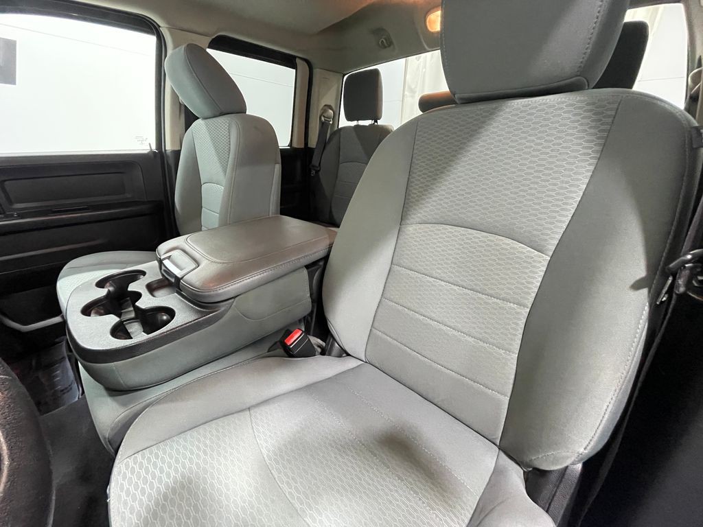 2015 RAM 1500 Image 11