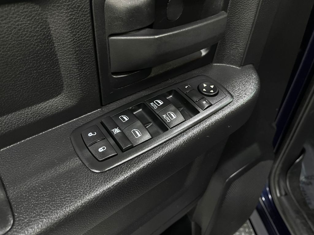 2015 RAM 1500 Image 13