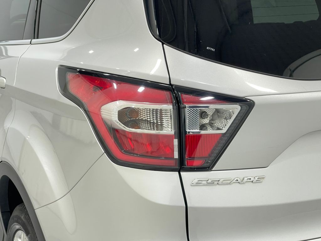 2017 Ford Escape Image 33