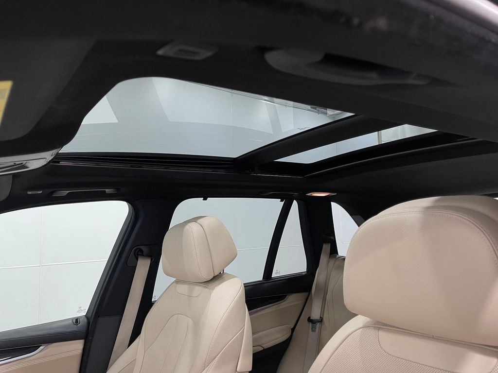 2016 BMW X5 Image 12