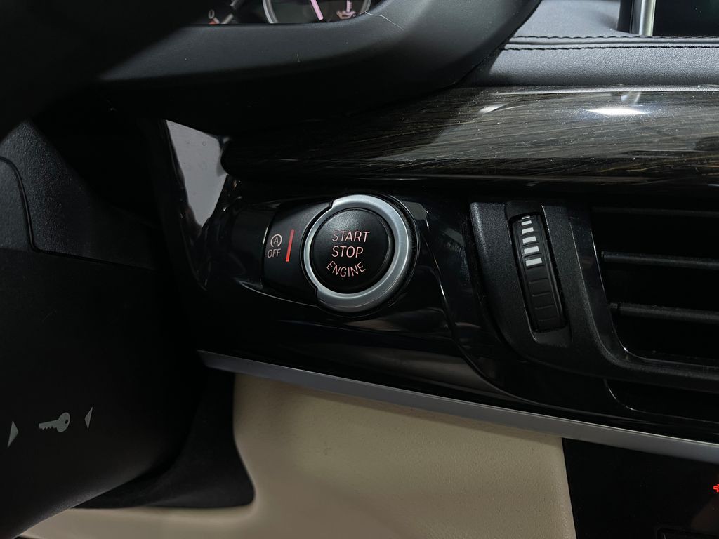 2016 BMW X5 Image 21