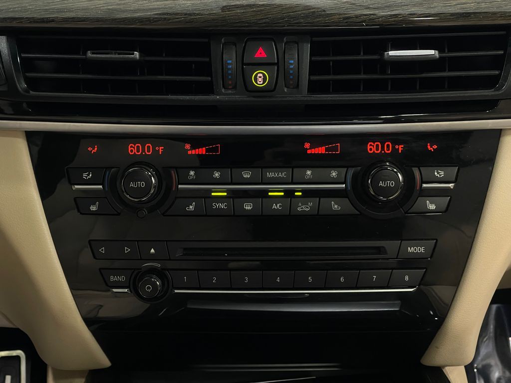 2016 BMW X5 Image 25