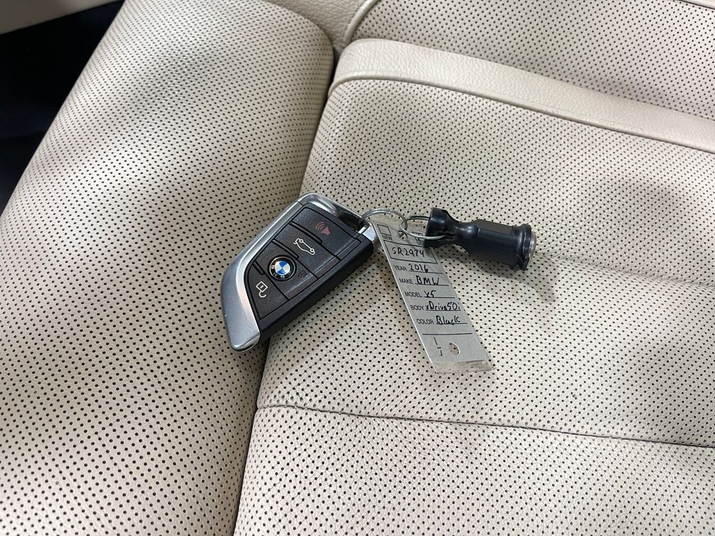 2016 BMW X5 Image 37