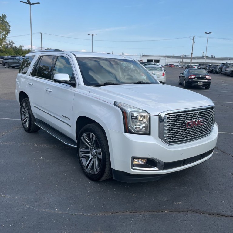 2017 GMC Yukon Image 1