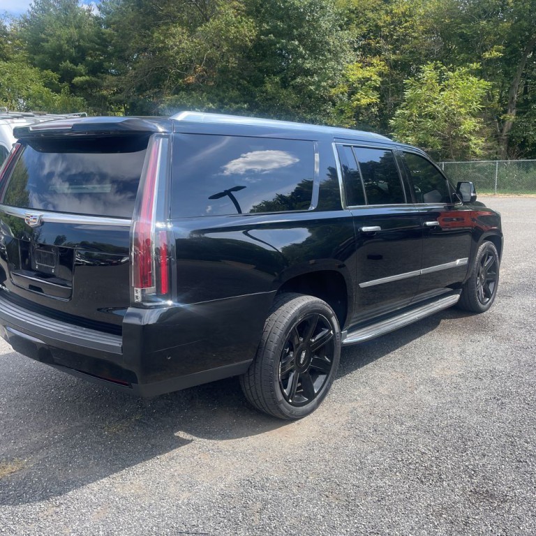 2018 Cadillac Escalade Image 6