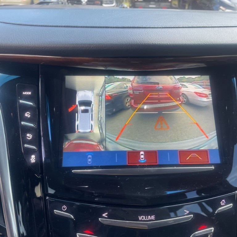 2018 Cadillac Escalade Image 14