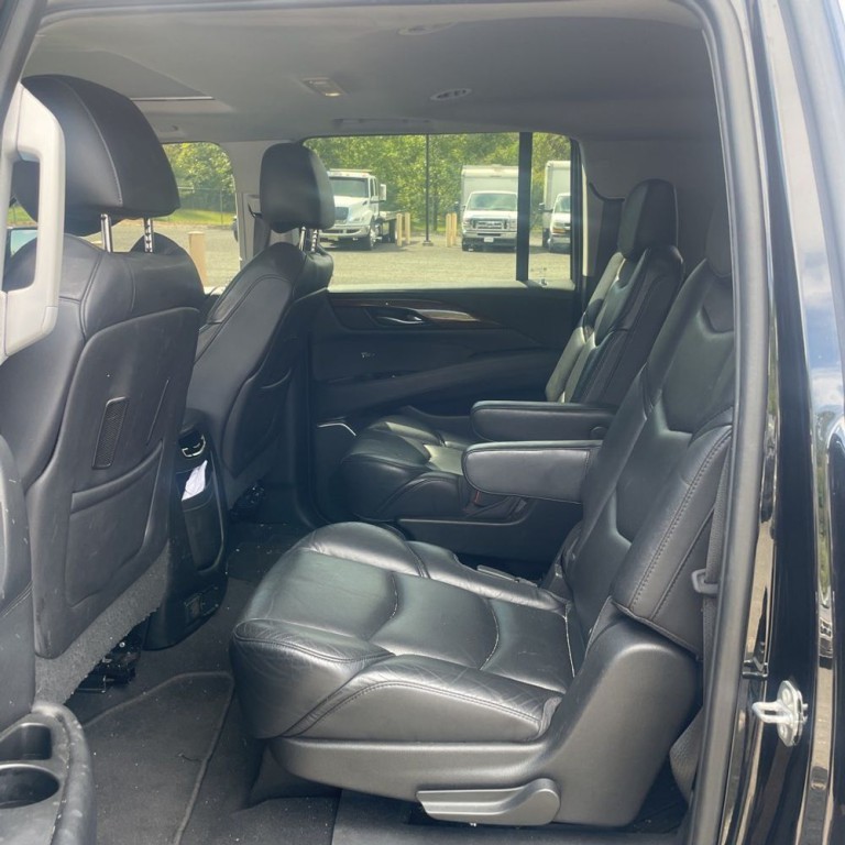 2018 Cadillac Escalade Image 18
