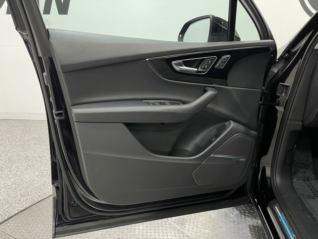 2018 Audi Q7 Image 15