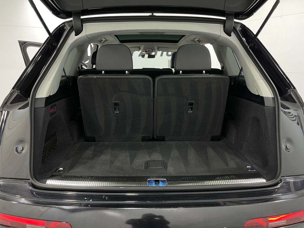 2018 Audi Q7 Image 26