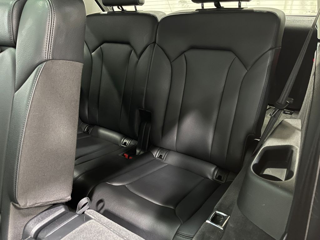 2018 Audi Q7 Image 31