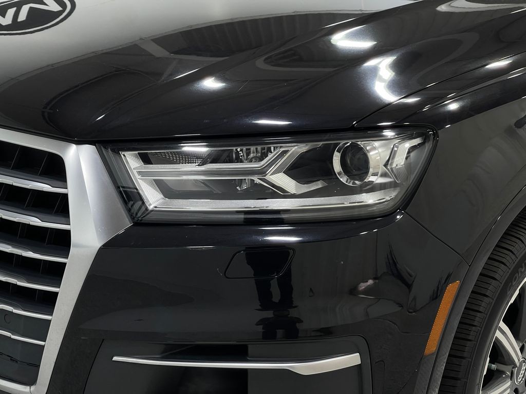 2018 Audi Q7 Image 35