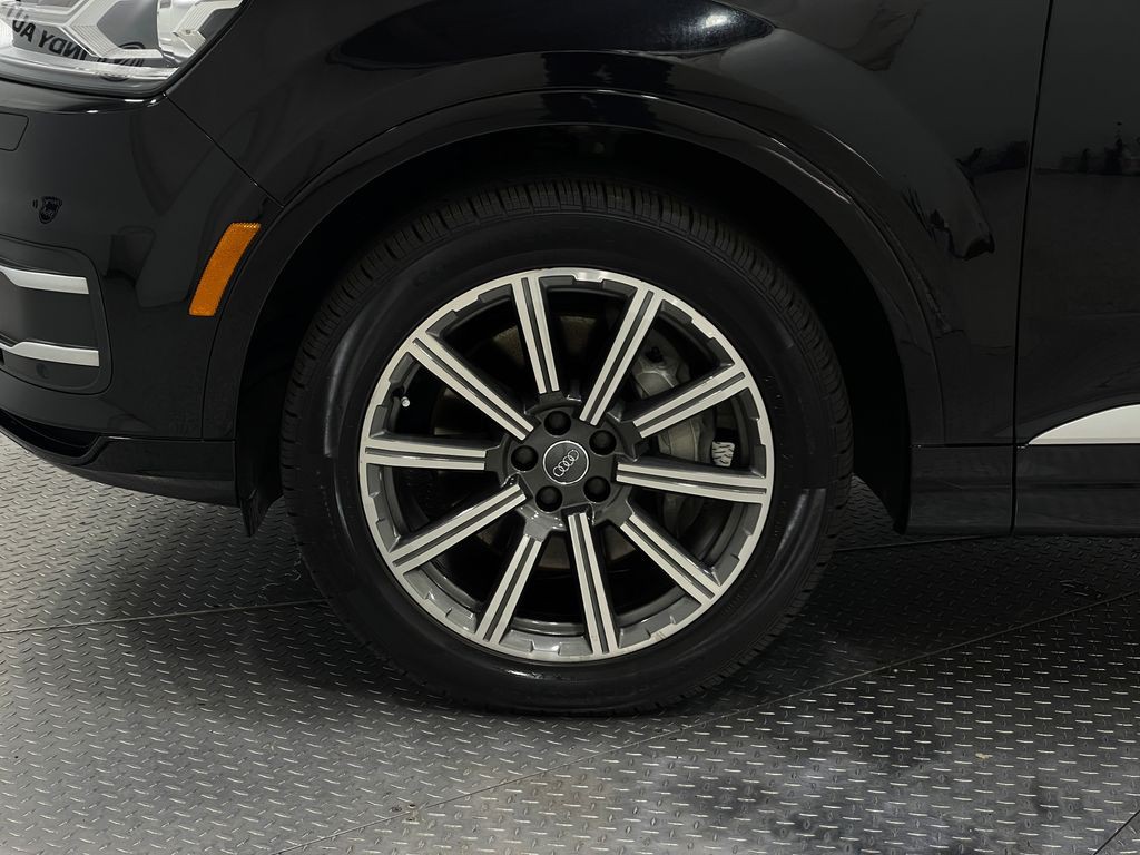 2018 Audi Q7 Image 37
