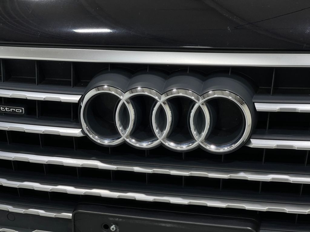 2018 Audi Q7 Image 40