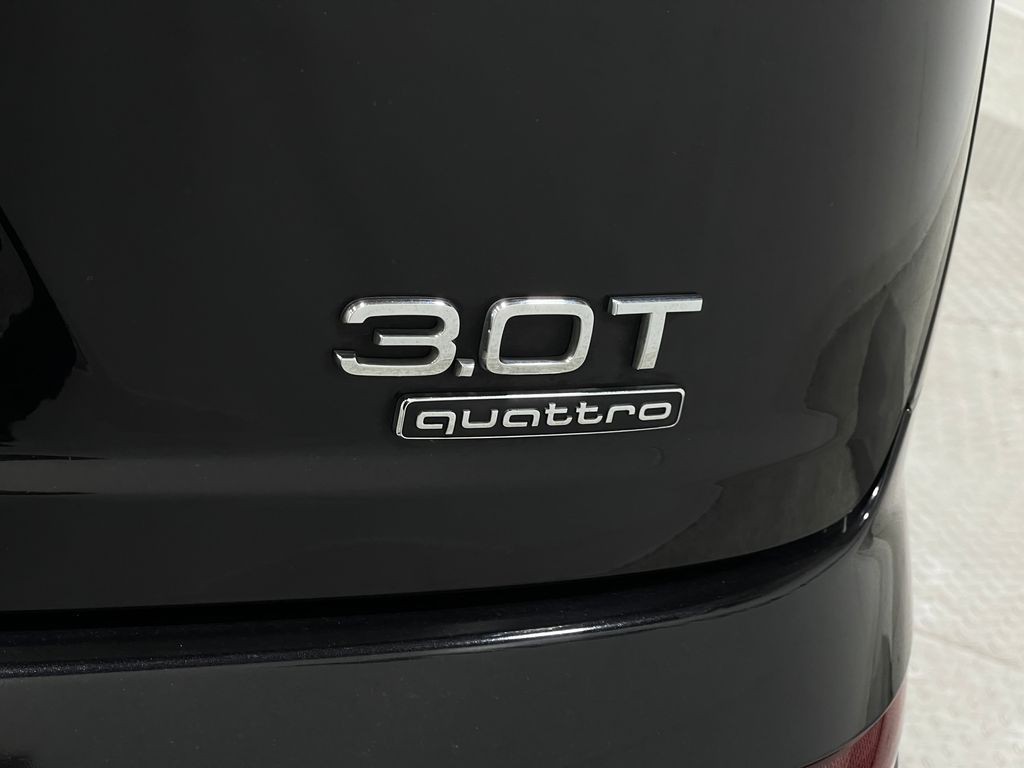 2018 Audi Q7 Image 42