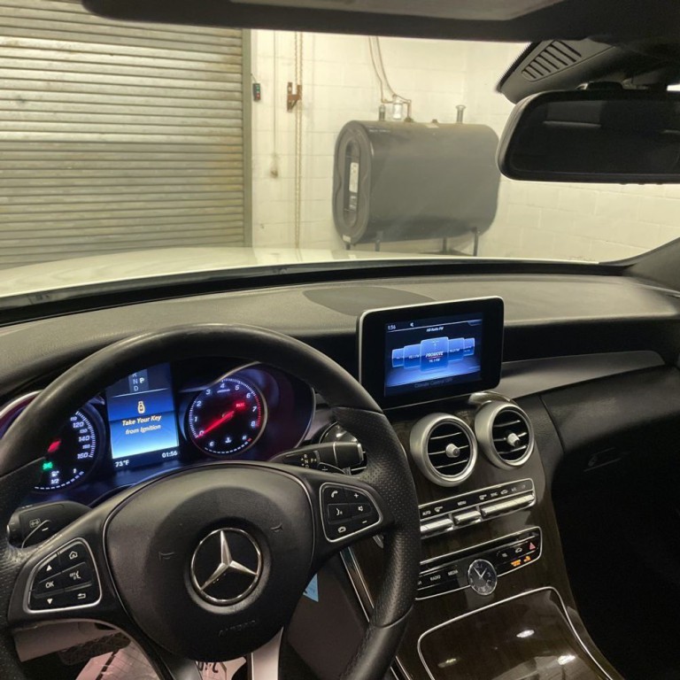 2018 Mercedes-Benz C-Class Image 10