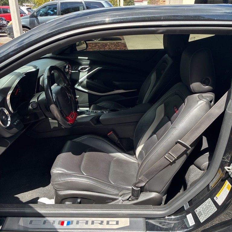 2019 Chevrolet Camaro Image 6