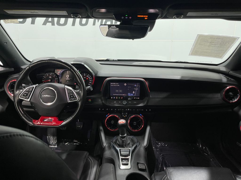 2019 Chevrolet Camaro Image 17