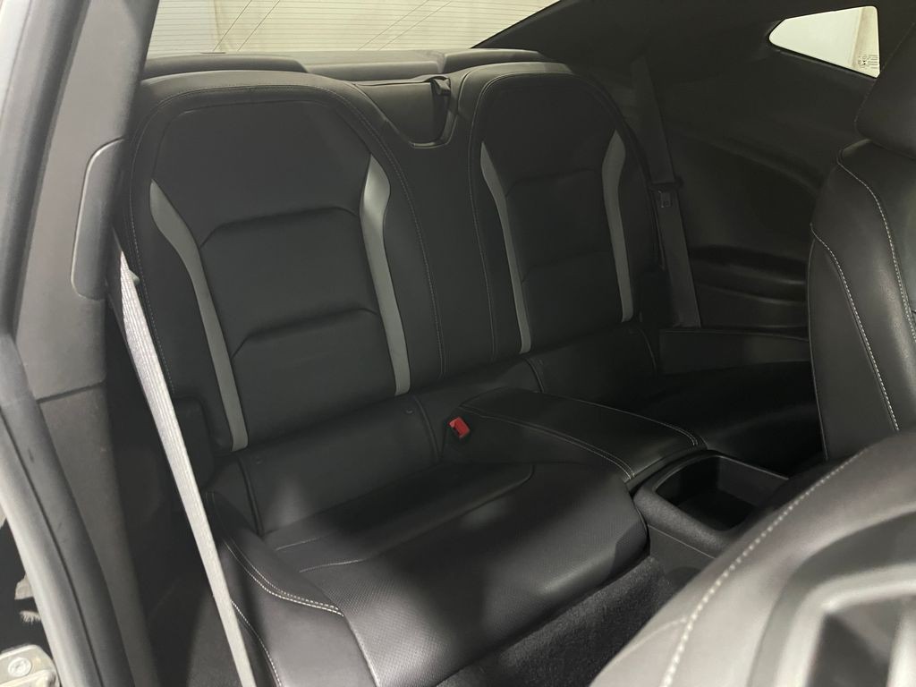 2019 Chevrolet Camaro Image 29