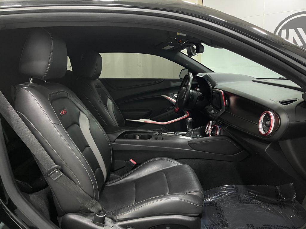 2019 Chevrolet Camaro Image 30