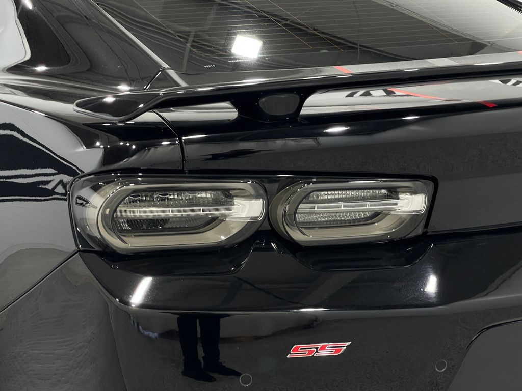 2019 Chevrolet Camaro Image 32