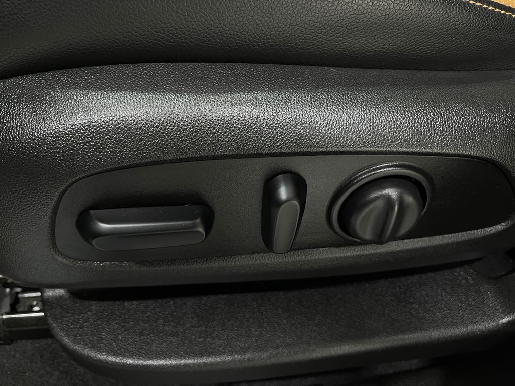 2020 Chevrolet Equinox Image 16
