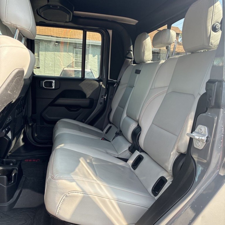 2021 Jeep Gladiator Image 18