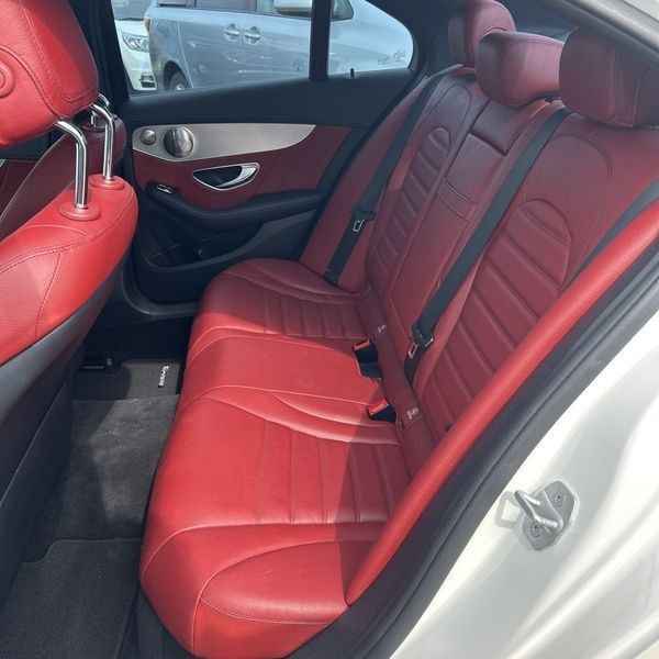 2016 Mercedes-Benz C-Class Image 15