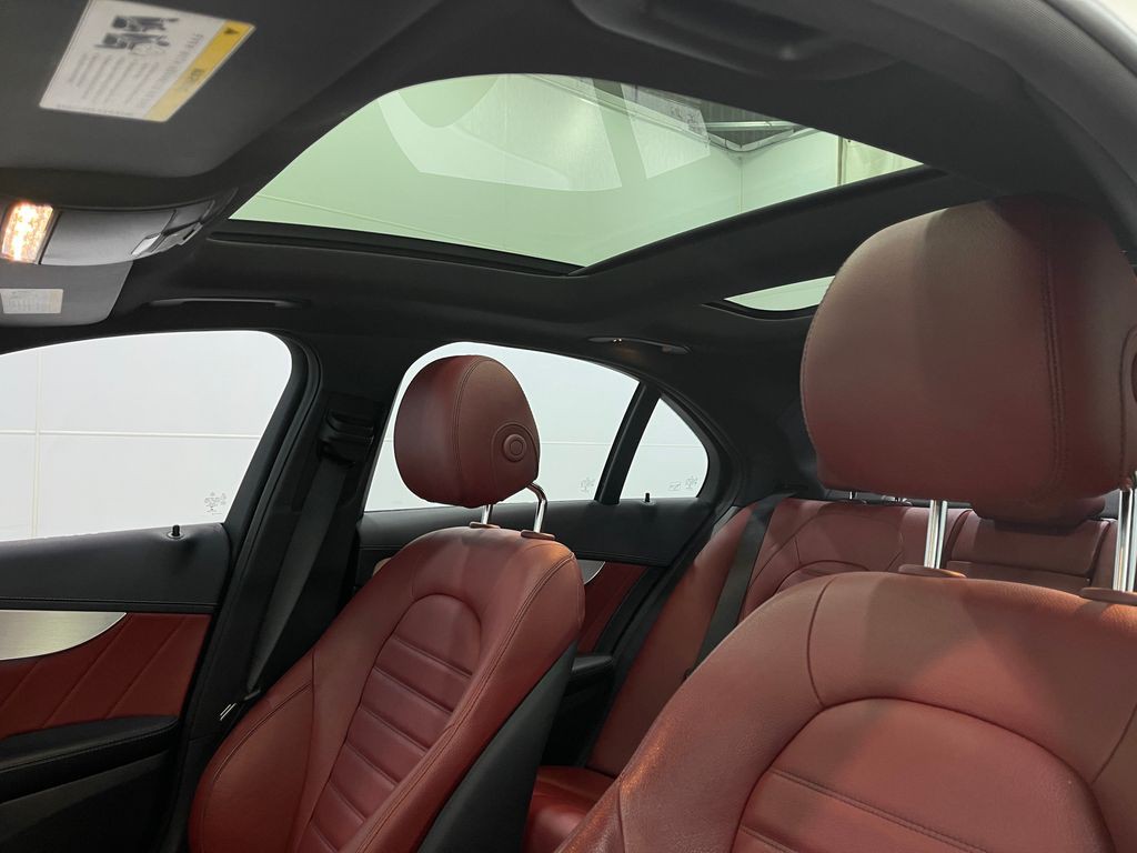 2016 Mercedes-Benz C-Class Image 12