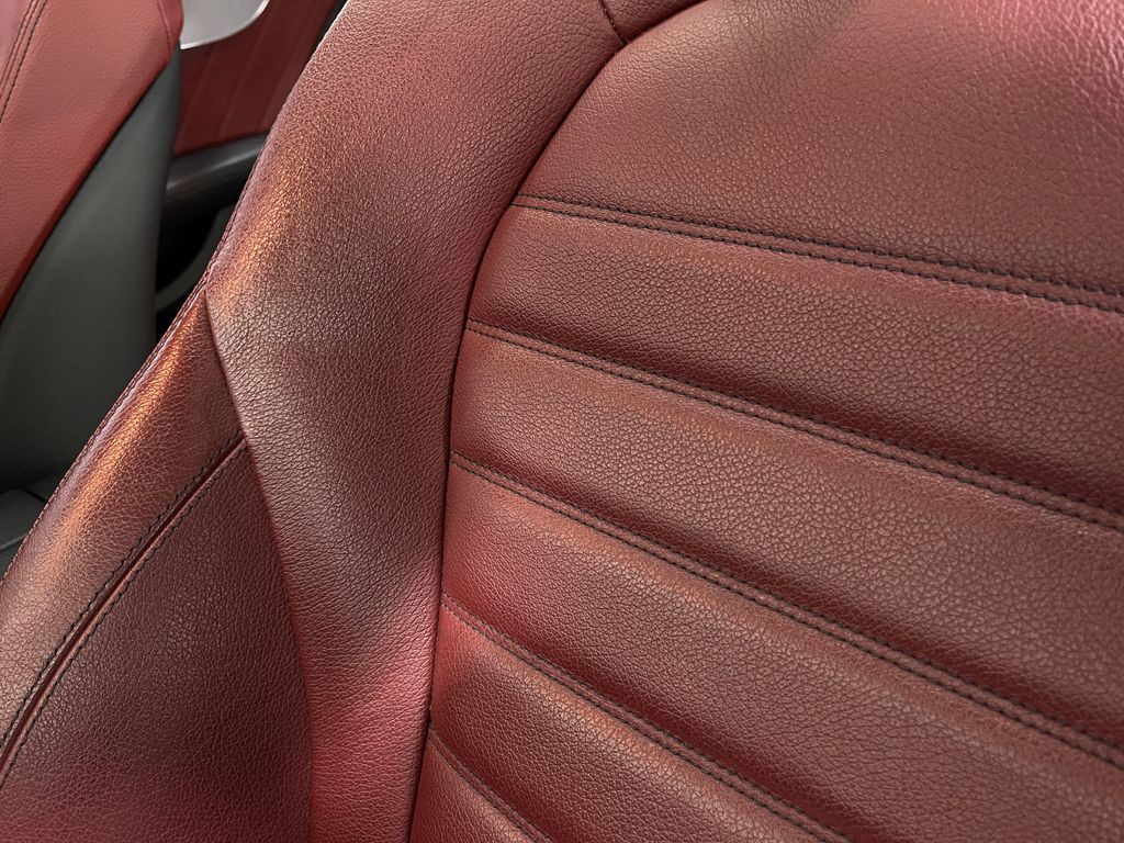 2016 Mercedes-Benz C-Class Image 18