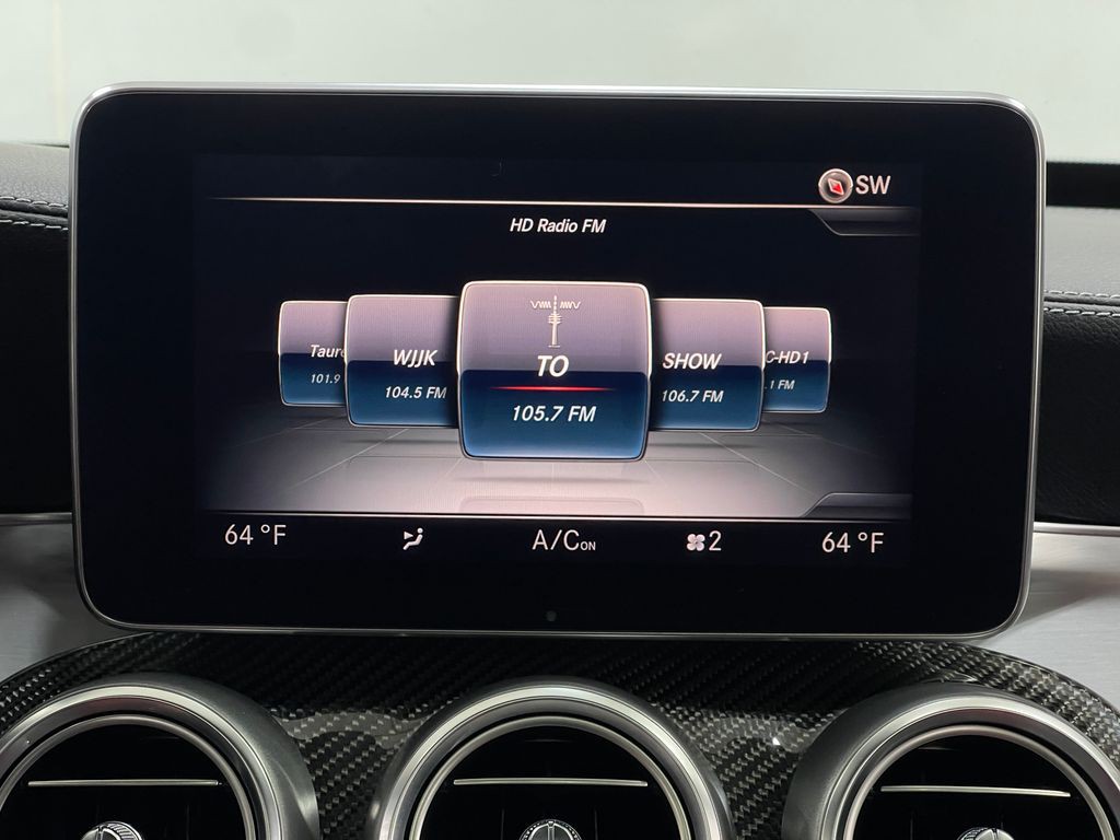 2016 Mercedes-Benz C-Class Image 24