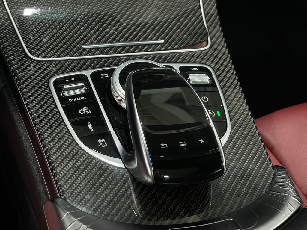 2016 Mercedes-Benz C-Class Image 26