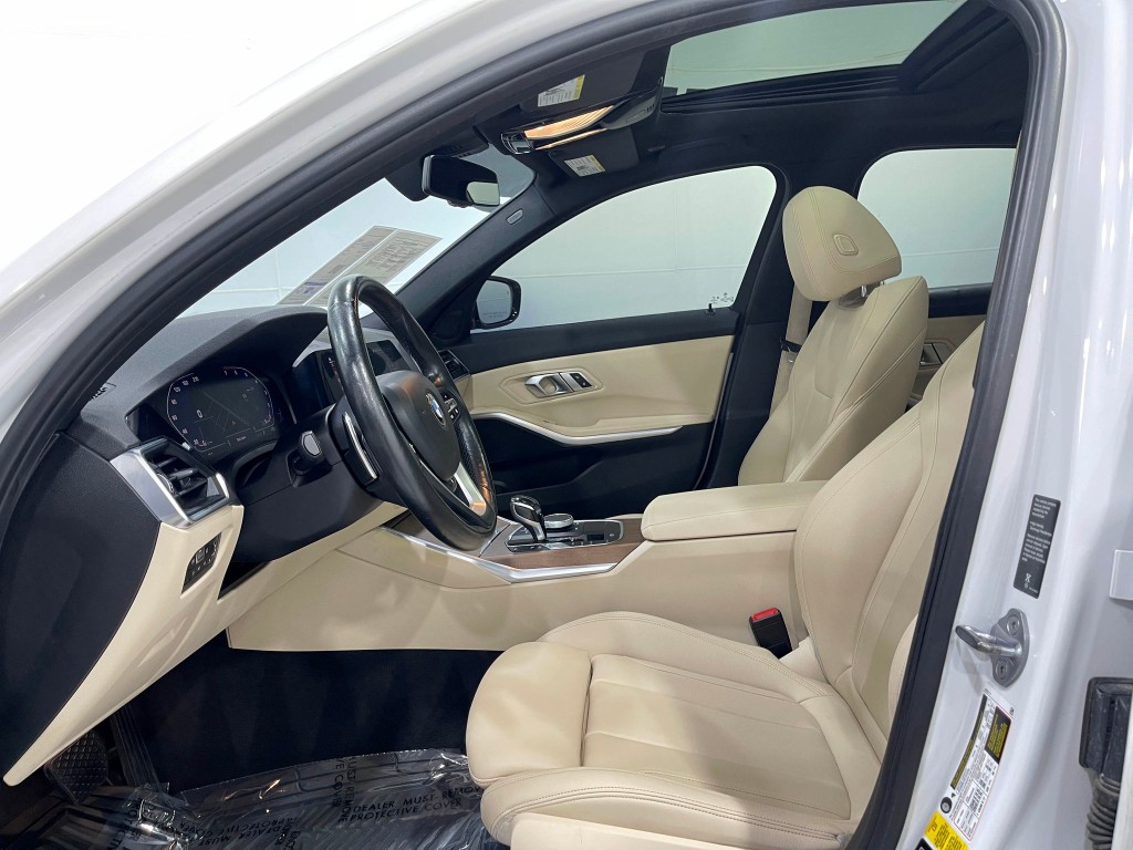 2019 BMW 3 Series Image 13